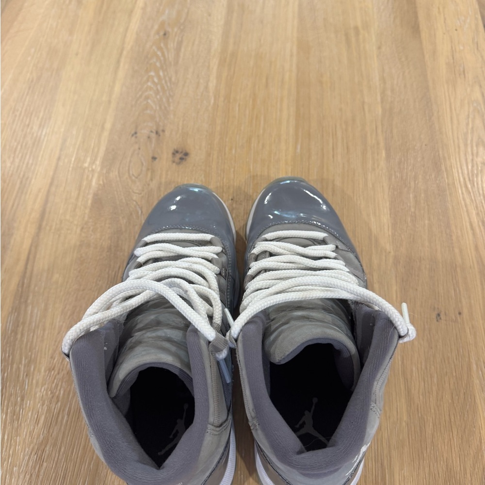 Cool Grey Jordan 11 - Picture 2 of 6
